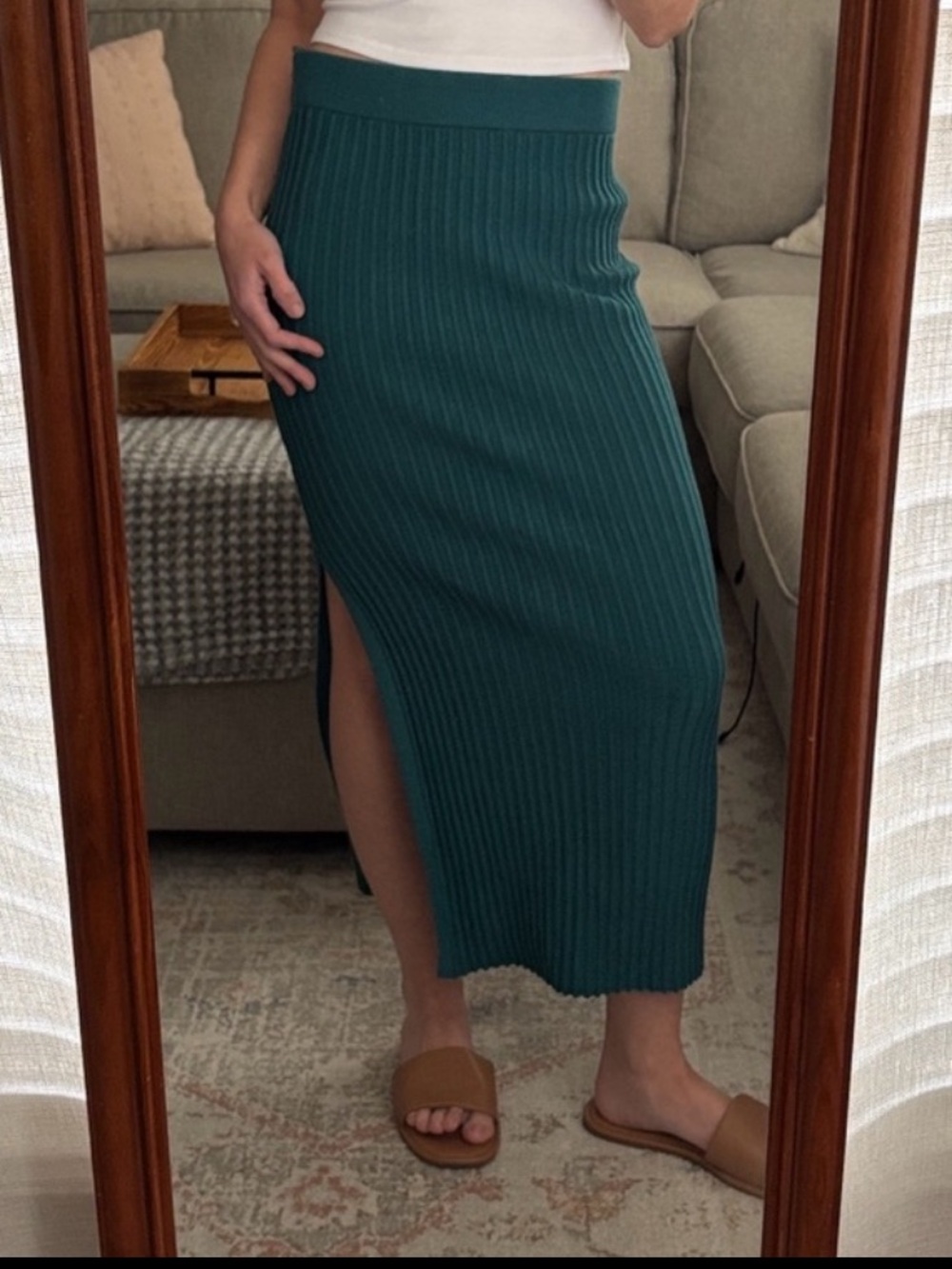 5/$25🌼 Teal Ribbed Knit Midi Skirt with slit